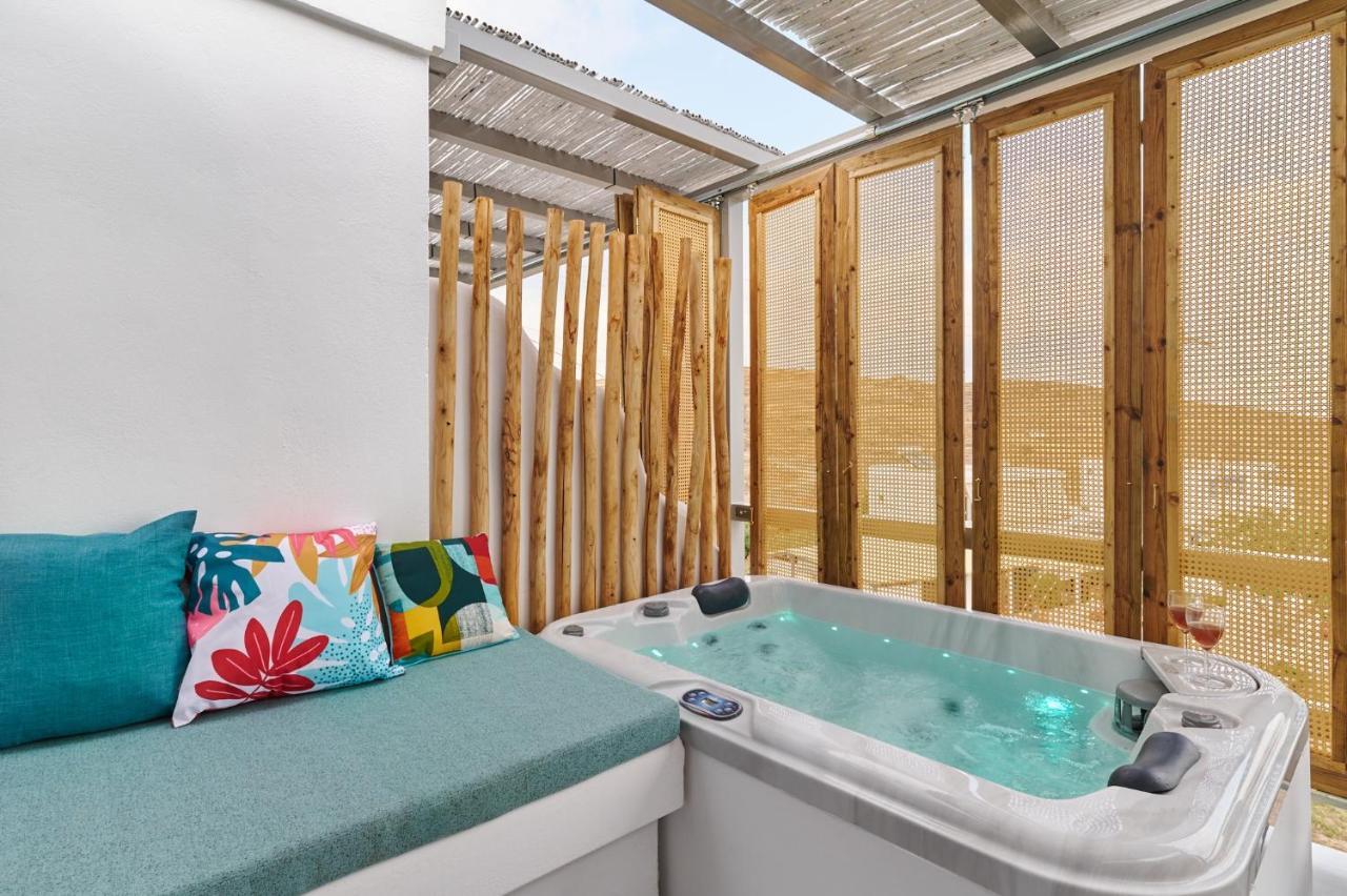 Mantellina Suites Kanala Экстерьер фото